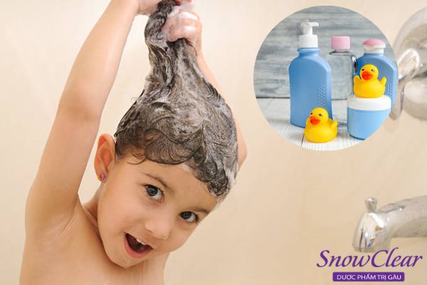 Sử dụng dầu gội chống nấm đầu ở trẻ em