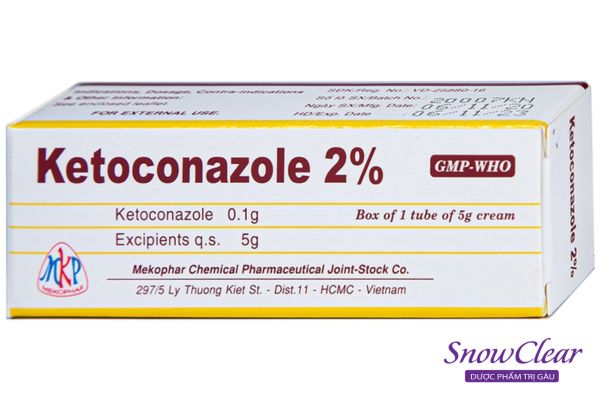 Trị viêm da tiết bã nhờn da đầu bằng thuốc bôi chứa Ketoconazole