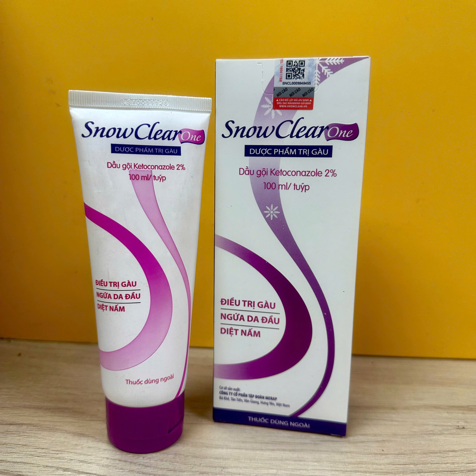 Dầu gội trị gàu SnowClear One tuýp 100ml